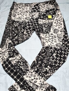 No Boundaries Black & White Floral Patchwork Leggings